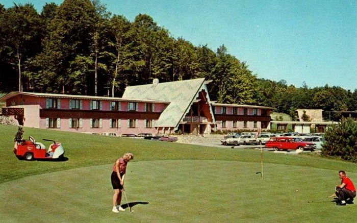 Boynehof Lodge - Old Postcard Photo